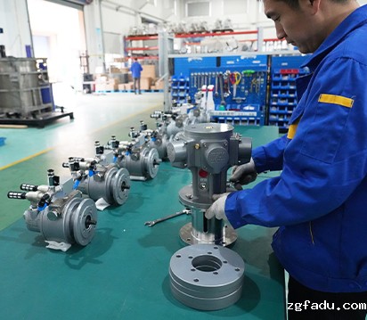 气动马达组装部