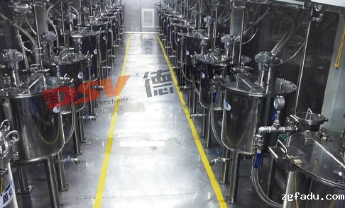 南京某公司单立柱气动搅拌机等待交付