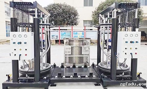 客户多次采购1000L四立柱打胶升降机