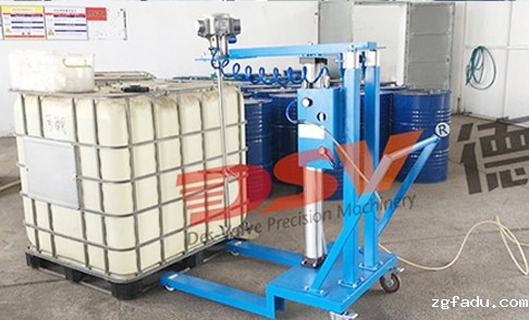 吨桶气动搅拌机老客户介绍