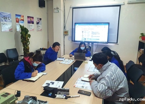 “学无止境、不断成长”--雷竞技newbee官网赞助商成员们一直在努力