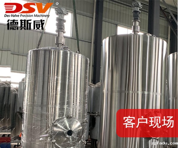 活塞式气动马达配斜齿轮减速机