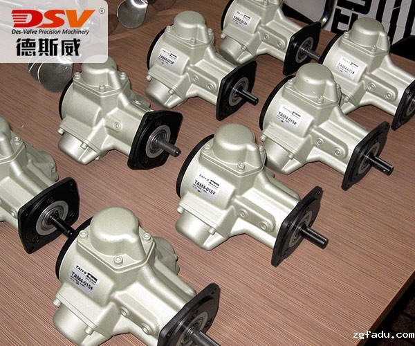 日本太阳铁工TAM4-015F原装TAIYO气动马达