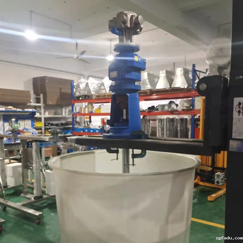 大功率1000-6000L防爆减速气动搅拌机