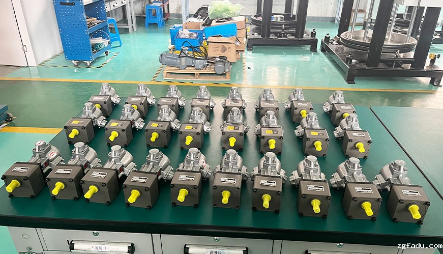 气动搅拌桶厂家可定制生产